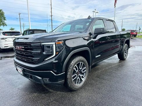 Used 2024 GMC Sierra 1500 Elevation AWD/4WD image 8