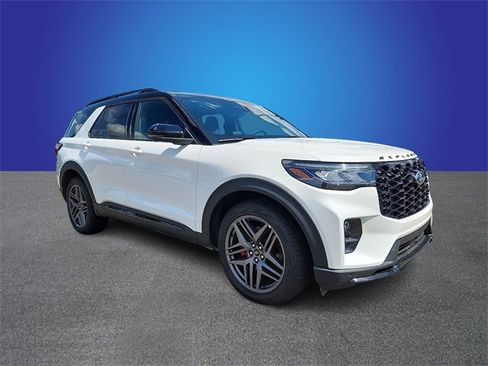 New 2025 Ford Explorer ST image 2