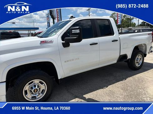Used 2020 Chevrolet Silverado 2500 W/T w/ WT Convenience Package AWD/4WD image 3