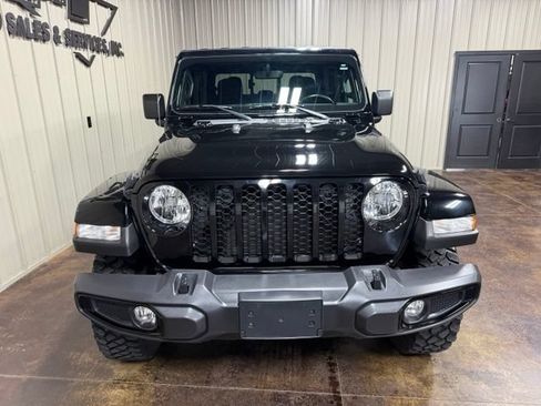 Used 2022 Jeep Gladiator Sport AWD/4WD image 2
