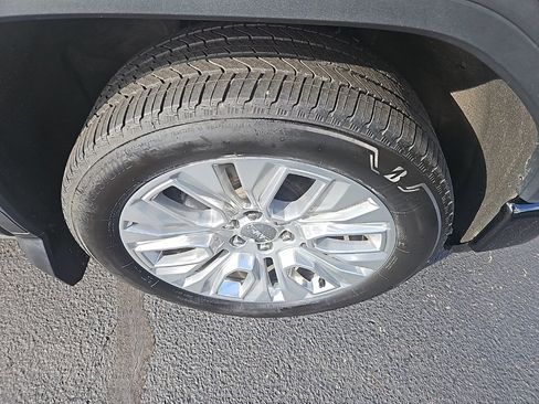 Used 2022 GMC Sierra 1500 Denali w/ Denali Reserve Package image 10