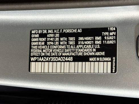 Used 2025 Porsche Cayenne image 26