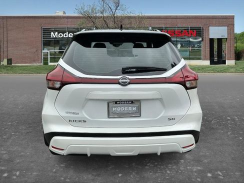 Certified 2023 Nissan Kicks SR w/ SR Premium Package FWD image 3