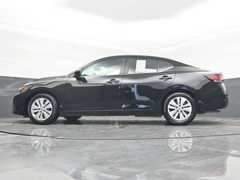 Certified 2025 Nissan Sentra S image 24