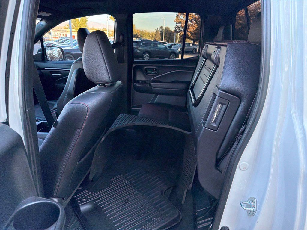 Used 2023 Honda Ridgeline Black Edition image 16