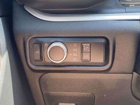 Certified 2023 Ford Explorer XLT RWD image 20
