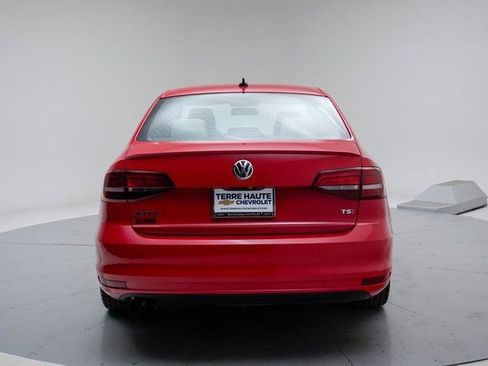 Used 2017 Volkswagen Jetta Sport image 5