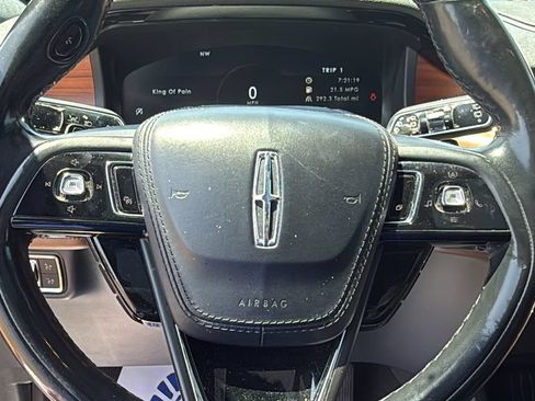 Used 2022 Lincoln Aviator Reserve w/ Equipment Group 201A AWD/4WD image 10