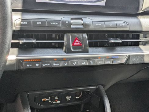 Used 2025 Kia K4 FWD image 20
