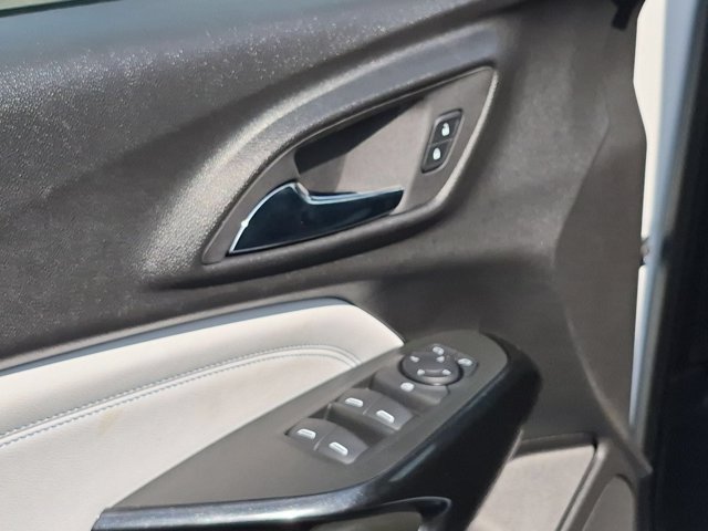 Used 2026 Chevrolet Trax LT FWD image 13