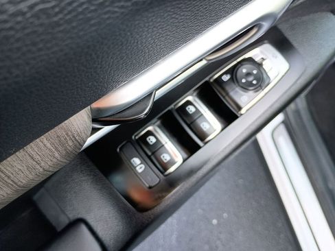 Used 2023 Kia Telluride SX Prestige AWD/4WD image 19