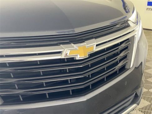 Used 2022 Chevrolet Equinox LT image 36