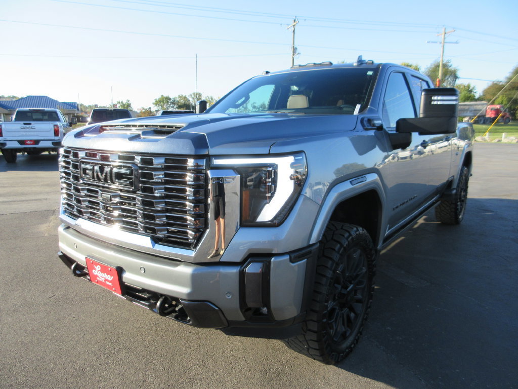 Used 2024 GMC Sierra 2500 Denali Ultimate AWD/4WD image 11