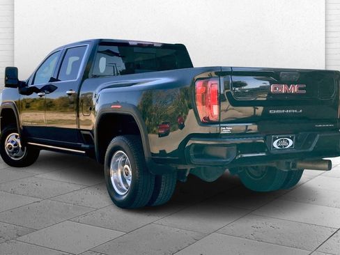 Used 2023 GMC Sierra 3500 Denali w/ Denali Ultimate Package image 8