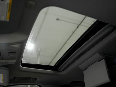 Used 2018 GMC Yukon Denali w/ Denali Ultimate Package image 22