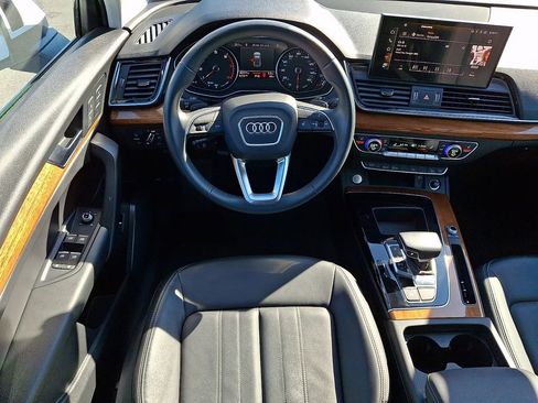 Certified 2023 Audi Q5 2.0T Premium w/ Convenience Package AWD/4WD image 12
