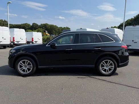 Used 2023 Mercedes-Benz GLC 300 4MATIC image 4
