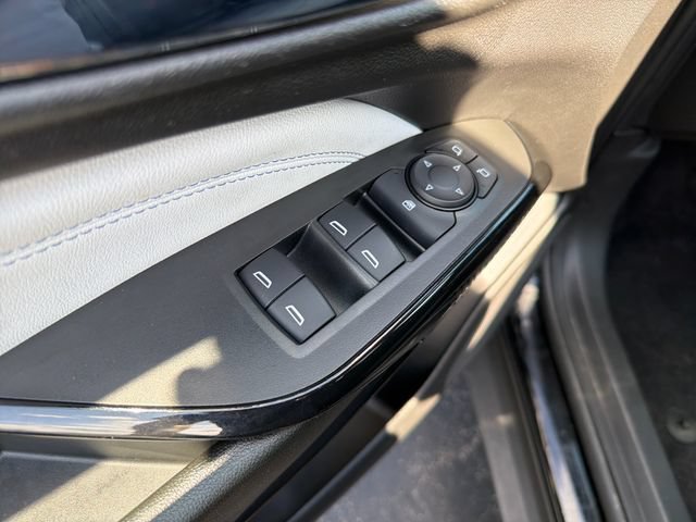 Used 2025 Chevrolet Trax LT w/ LT Convenience Package FWD image 11
