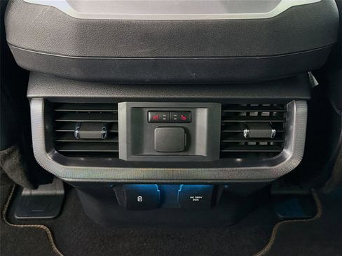 Used 2024 Ford F150 Platinum image 26