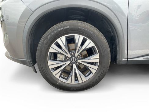 Used 2023 Nissan Rogue SV FWD image 27