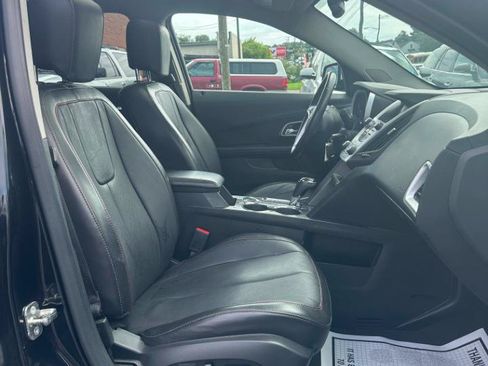 Used 2017 Chevrolet Equinox Premier w/ Enhanced Convenience Package AWD/4WD image 23