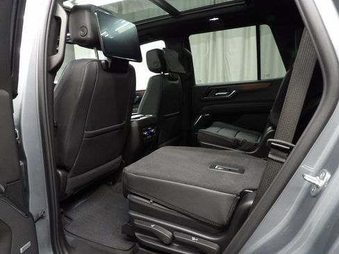 Used 2026 GMC Yukon Denali w/ Denali Reserve Package AWD/4WD image 61