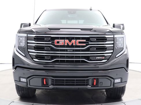 Used 2025 GMC Sierra 1500 AT4 w/ AT4 Premium Package image 8
