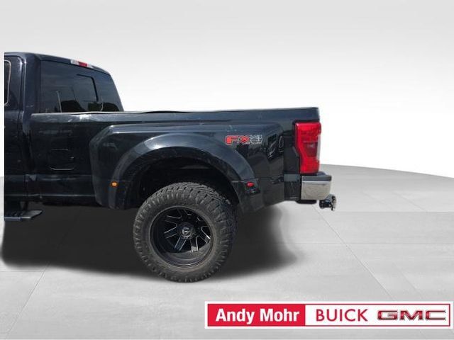 Used 2018 Ford F350 Lariat w/ FX4 Off-Road Package AWD/4WD image 5