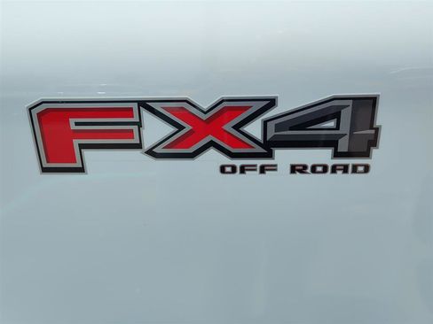 Used 2024 Ford F250 XL w/ STX Appearance Package AWD/4WD image 6