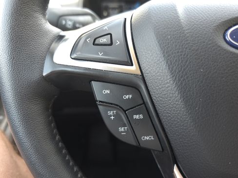 Certified 2024 Ford Edge Titanium AWD/4WD image 16