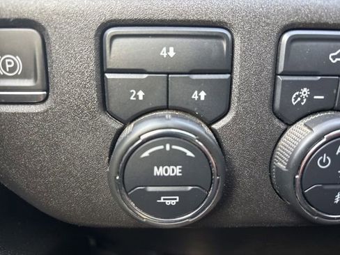 Used 2024 Chevrolet Silverado 3500 LT w/ Convenience Package image 37