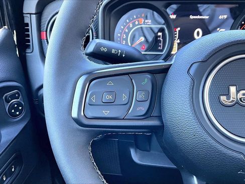 New 2026 Jeep Gladiator Rubicon AWD/4WD image 25
