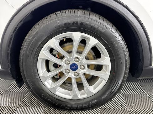 Used 2020 Ford Escape SE image 37