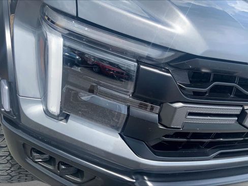 Used 2025 Ford F150 Raptor AWD/4WD image 28