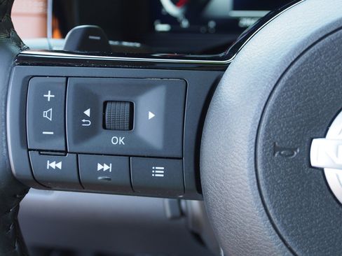 Used 2024 Nissan Pathfinder Platinum w/ Cargo Package FWD image 27