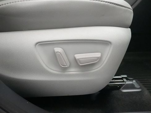Used 2020 Toyota Highlander Limited AWD/4WD image 31
