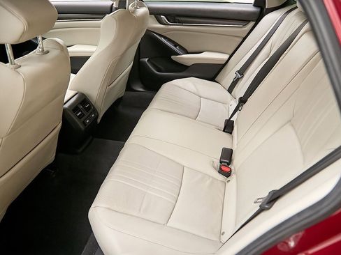 Used 2021 Honda Accord Touring image 24