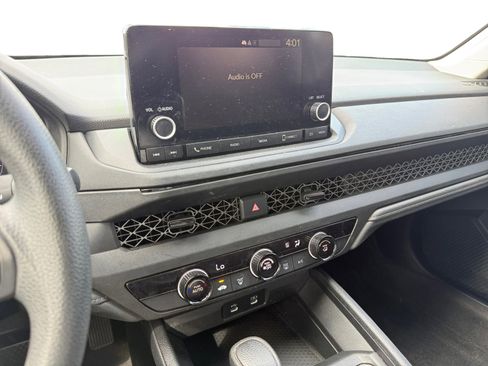 Used 2023 Honda Accord LX image 9