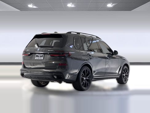 Used 2025 BMW X7 xDrive40i w/ M Sport Package AWD/4WD image 8