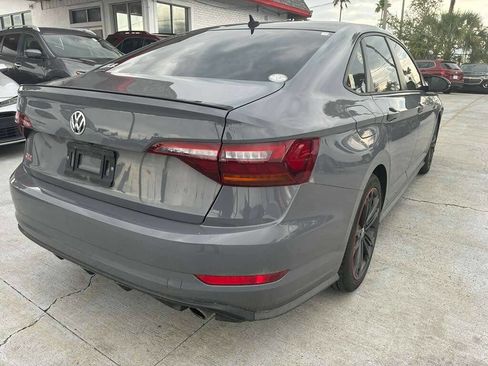 Used 2019 Volkswagen Jetta GLI FWD image 4