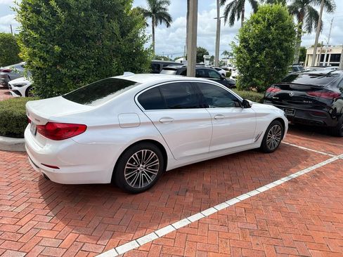 Used 2020 BMW 530i xDrive w/ Premium Package AWD/4WD image 6