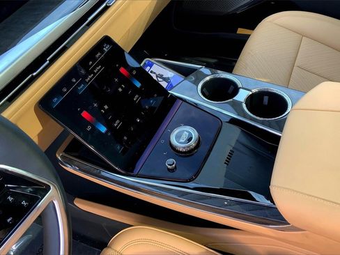 New 2025 Cadillac Escalade IQ Luxury 2 image 10