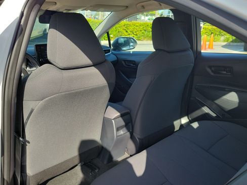 Used 2022 Toyota Corolla LE FWD image 14