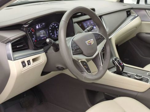 Certified 2023 Cadillac XT5 Premium Luxury w/ LPO, Floor Liner Package AWD/4WD image 9