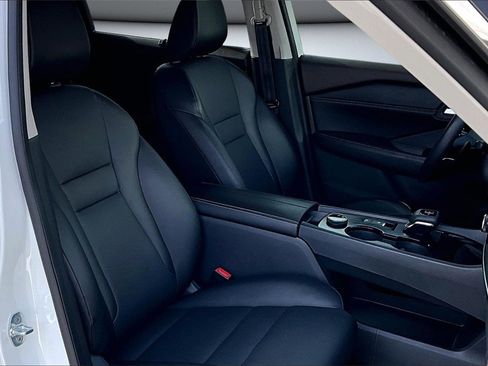 Used 2023 Nissan Rogue SV w/ SV Premium Package image 28