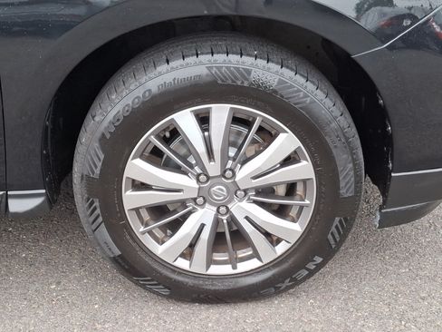 Used 2019 Nissan Pathfinder S AWD/4WD image 8