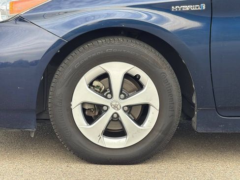 Used 2014 Toyota Prius Three w/ Solar Roof Package FWD image 46