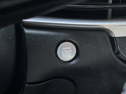 Used 2024 Kia Sorento S AWD/4WD image 22
