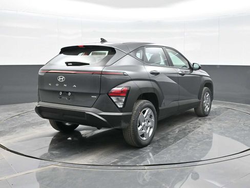 New 2026 Hyundai Kona SE image 7