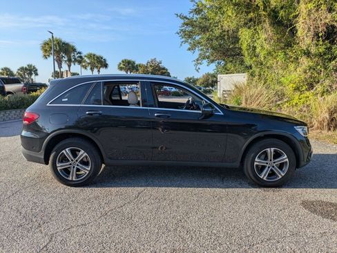 Certified 2021 Mercedes-Benz GLC 300 image 2